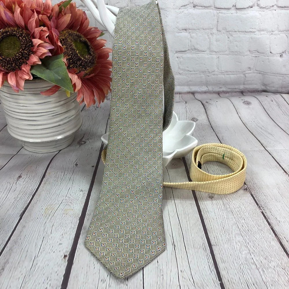 Tommy Hilfiger silk tie preppy business office attire